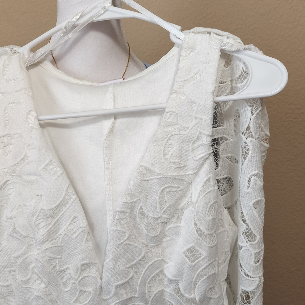 Dress - Picture 4 of 5
